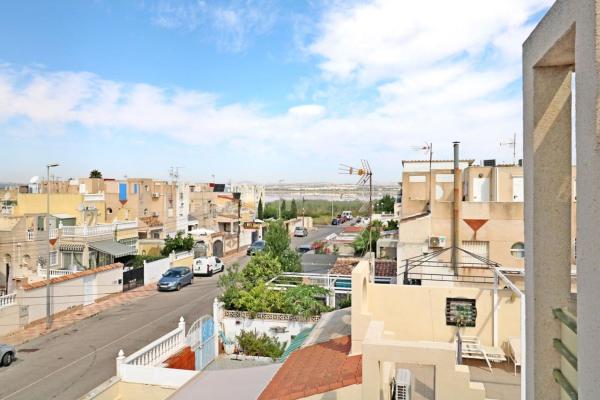 Chalet adosado en La Siesta - El Salado - Torreta, Torrevieja thumbnail 2