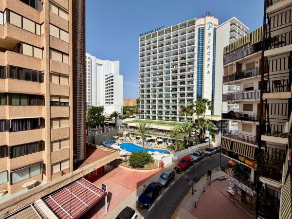 Sprzedaż mieszkania w Piso en Calle Mirador, Pueblo Levante, Benidorm, Benidorm
thumbnail 2
