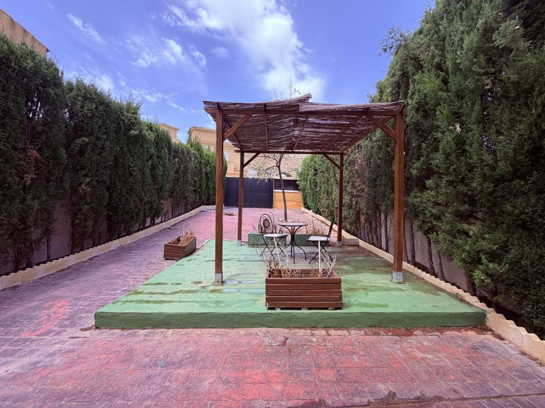 Продажа отдельного шале в  Chalet pareado en Calle les Oliveres, Aigües, Айгёс photo 3