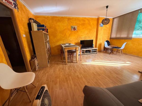 Venta de piso en Piso en Princesa Mercedes, Alicante / Alacant, Alicante / Alacant
thumbnail 2