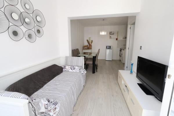Chalet adosado en Urbanización Lago Jardín, Los Balcones - Los Altos del Edén, Torrevieja photo 4