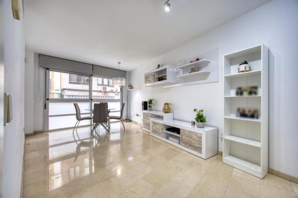 Venta de piso en Piso en Calle Canalejas, Centro Tradicional, Alicante / Alacant, Alicante / Alacant
thumbnail 1