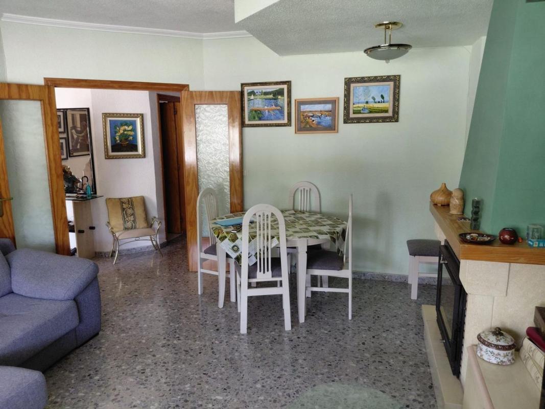 Propiedades en venta y alquiler en España photo 1