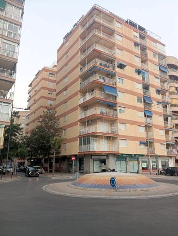 Venta de piso en Piso en Avenida Vicente Blasco Ibañez, Puerto, Santa Pola, Santa Pola
photo 1