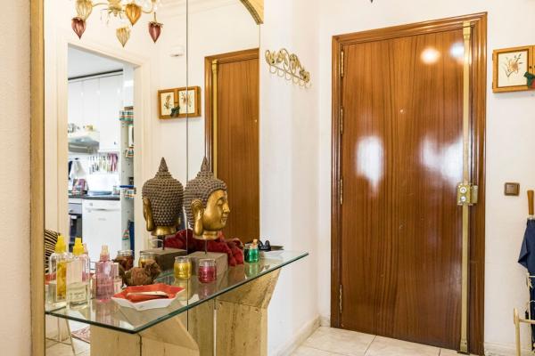 Sale of flat in Piso en Avenida Miramar, Zona Sohail, Fuengirola, Fuengirola
thumbnail 2
