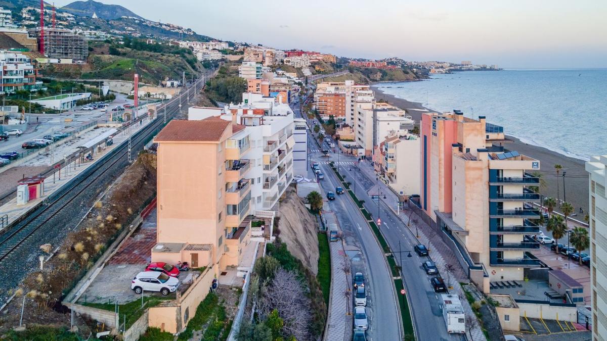 Sale of apartment in Piso en Avenida Carvajal, Las Gaviotas, Fuengirola, Fuengirola
photo 1