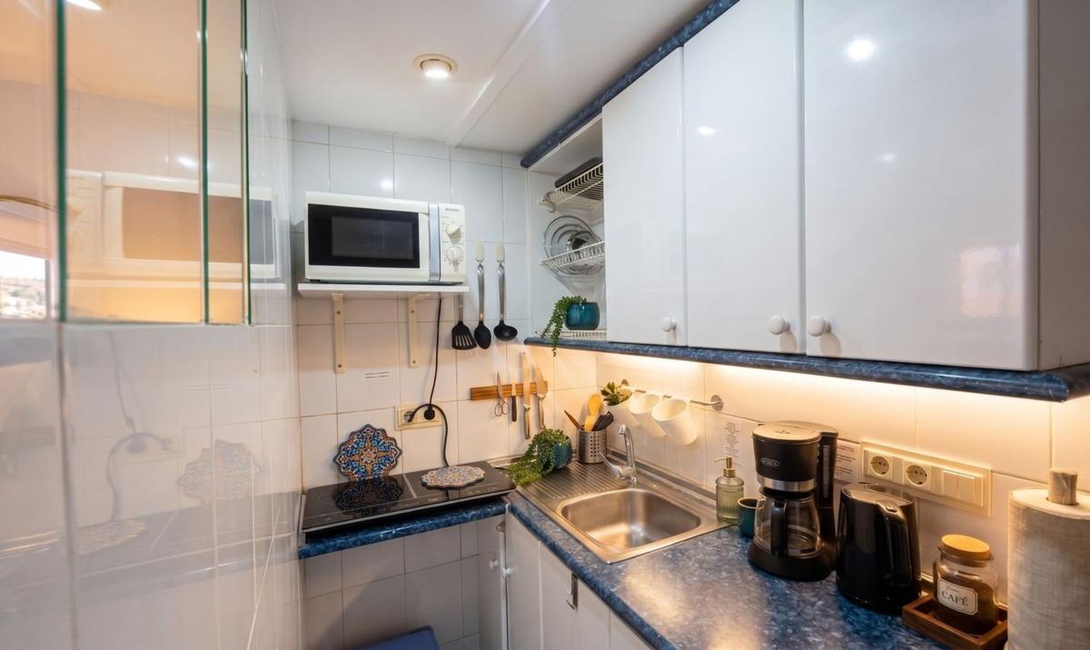 Продажа студии в Estudio en Calle Martínez Catena, 6, Zona Puerto Deportivo, Fuengirola, Фуэнхирола photo 5