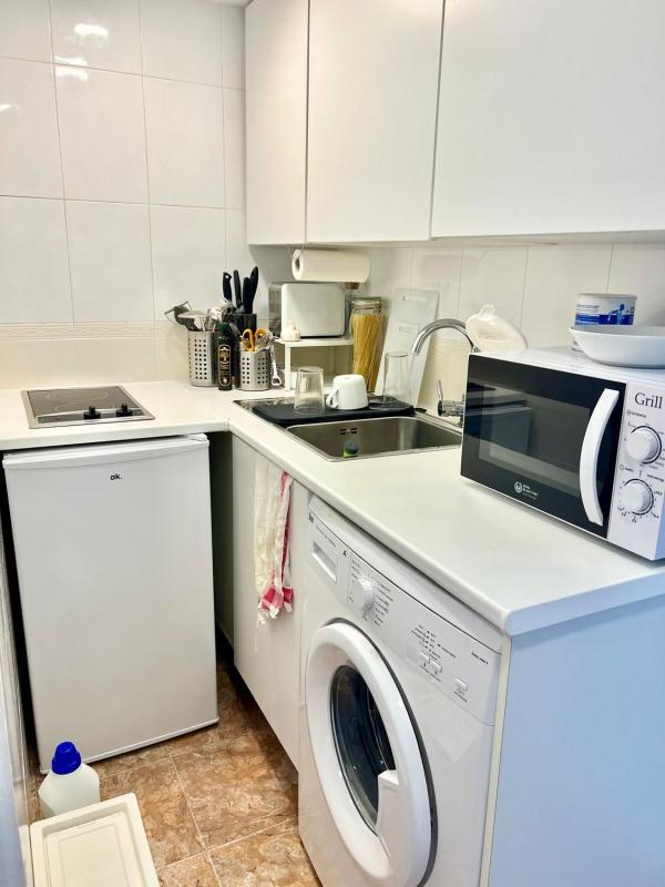 Sprzedaż mieszkania w Piso en Calle Martínez Catena, 6, Zona Puerto Deportivo, Fuengirola, Fuengirola
photo 4
