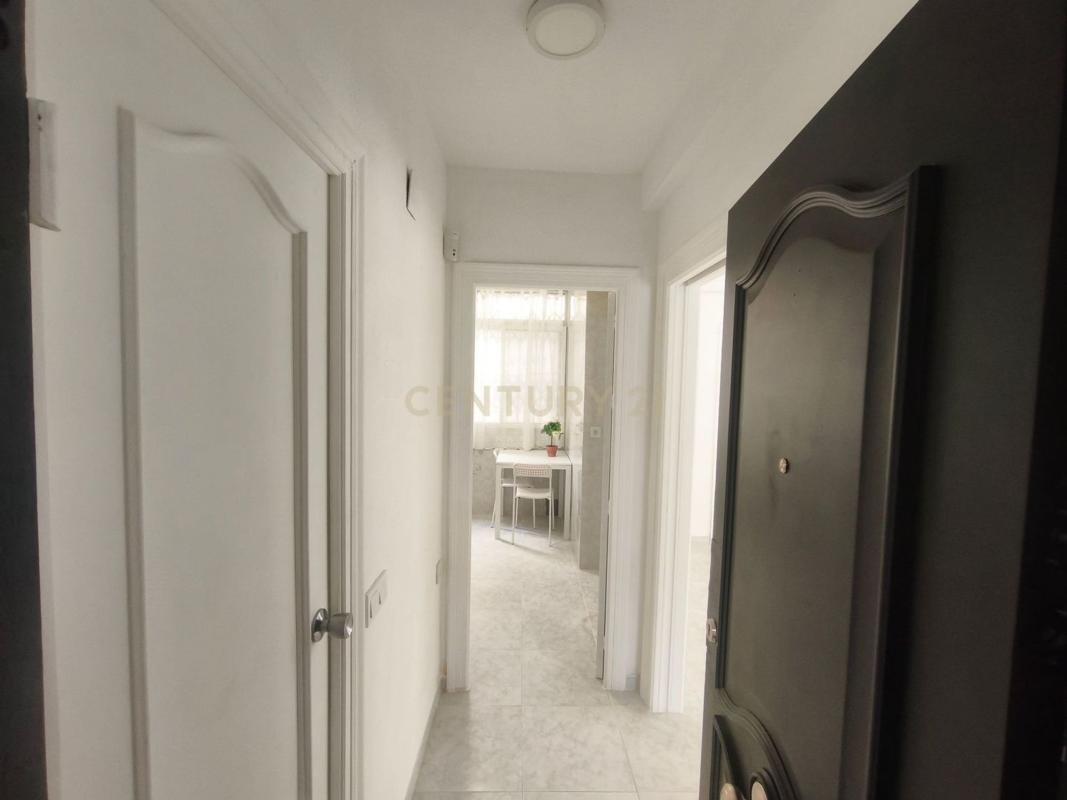 Venta de piso en Piso en Calle Valladolid, 10, Centro Ciudad, Fuengirola, Fuengirola
 photo 2