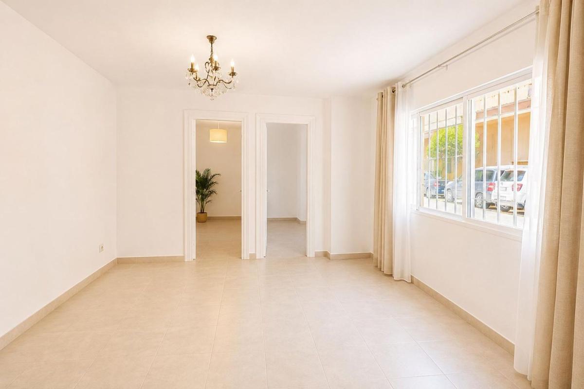 Venta de piso en Piso en Calle Valladolid, 13, Centro Ciudad, Fuengirola, Fuengirola
photo 1