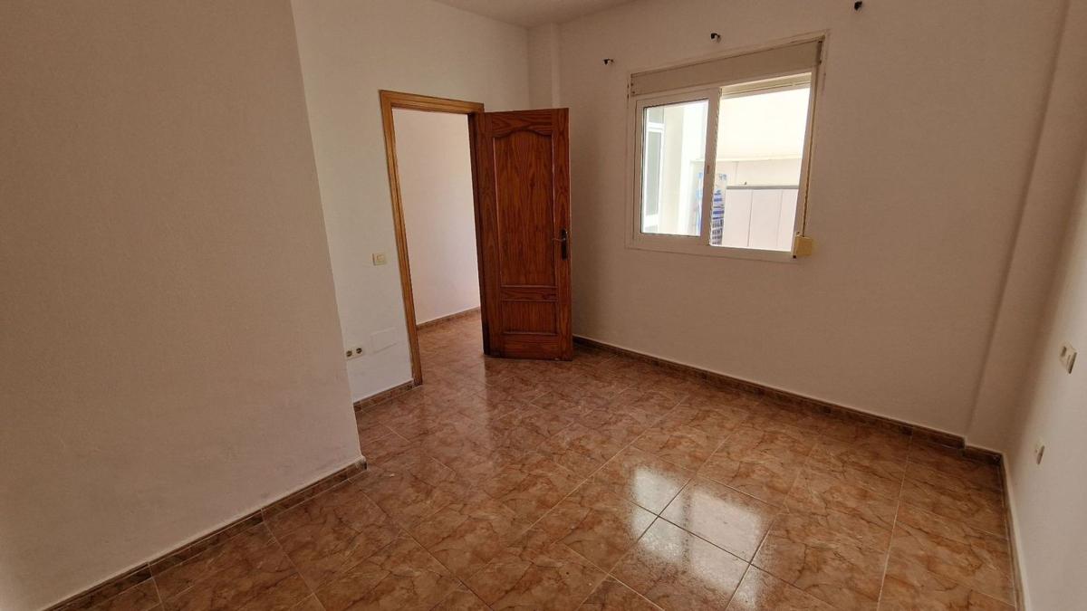 Venta de piso en Piso en Calle Madrid, Zona Puerto Deportivo, Fuengirola, Fuengirola
photo 2