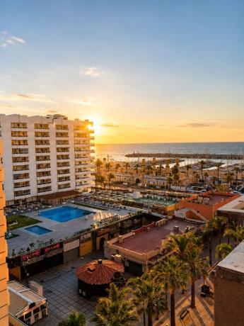 Venta de piso en Piso en Zona Puerto Deportivo, Fuengirola, Fuengirola
 photo 1