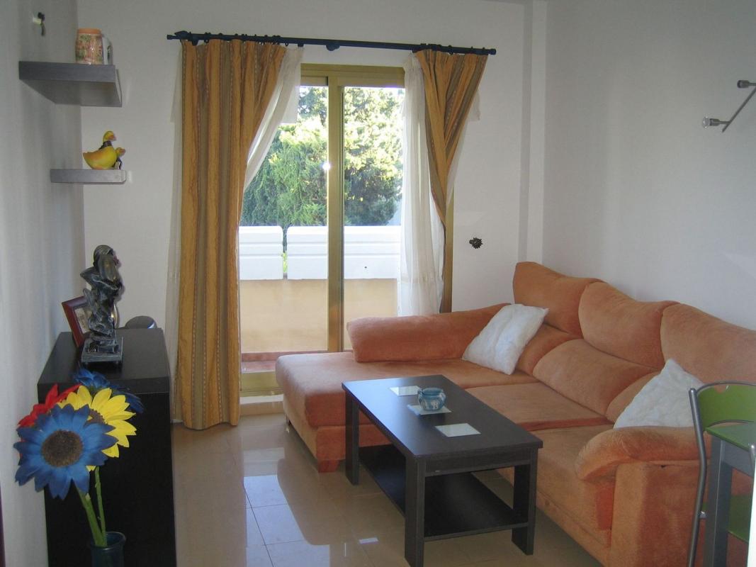 Venta de piso en Piso en Calle las Viñas, 6, Los Pacos, Fuengirola, Fuengirola
 photo 2