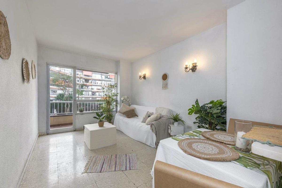 Sprzedaż mieszkania w Piso en Avenida Ramón y Cajal, 36, Zona Puerto Deportivo, Fuengirola, Fuengirola
photo 5