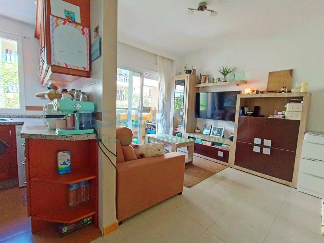 Venta de piso en Piso en Calle Nenufar, Los Pacos, Fuengirola, Fuengirola
photo 3