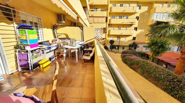 Sale of flat in Piso en Camino de la Cantera, Los Pacos, Fuengirola, Fuengirola
photo 1