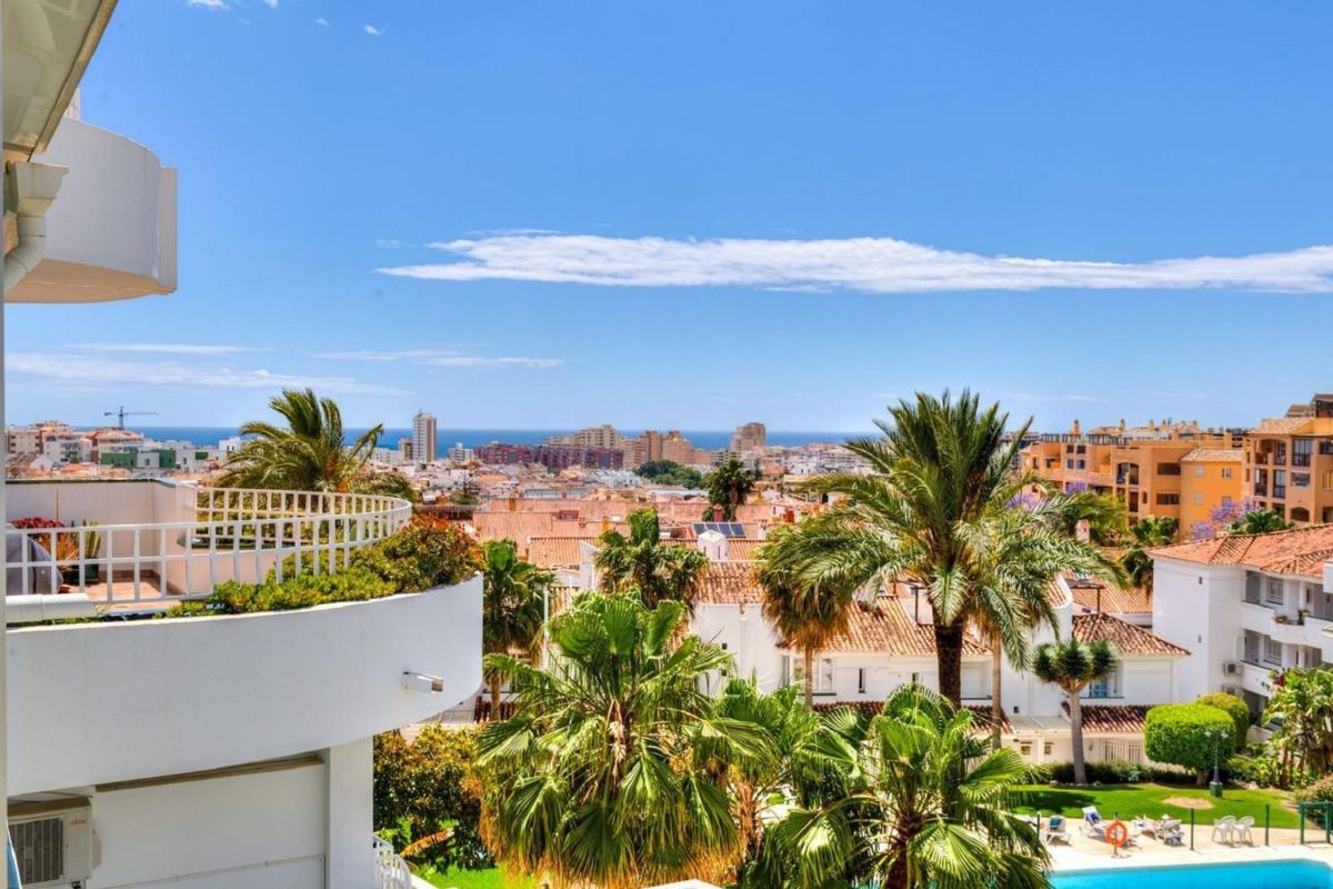 Sale of apartment in Piso en Camino de la Cantera, Los Pacos, Fuengirola, Fuengirola
photo 3