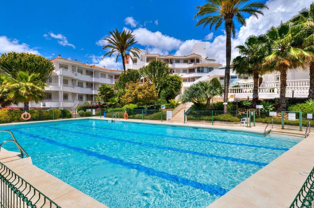Sale of apartment in Piso en Camino de la Cantera, Los Pacos, Fuengirola, Fuengirola
photo 5
