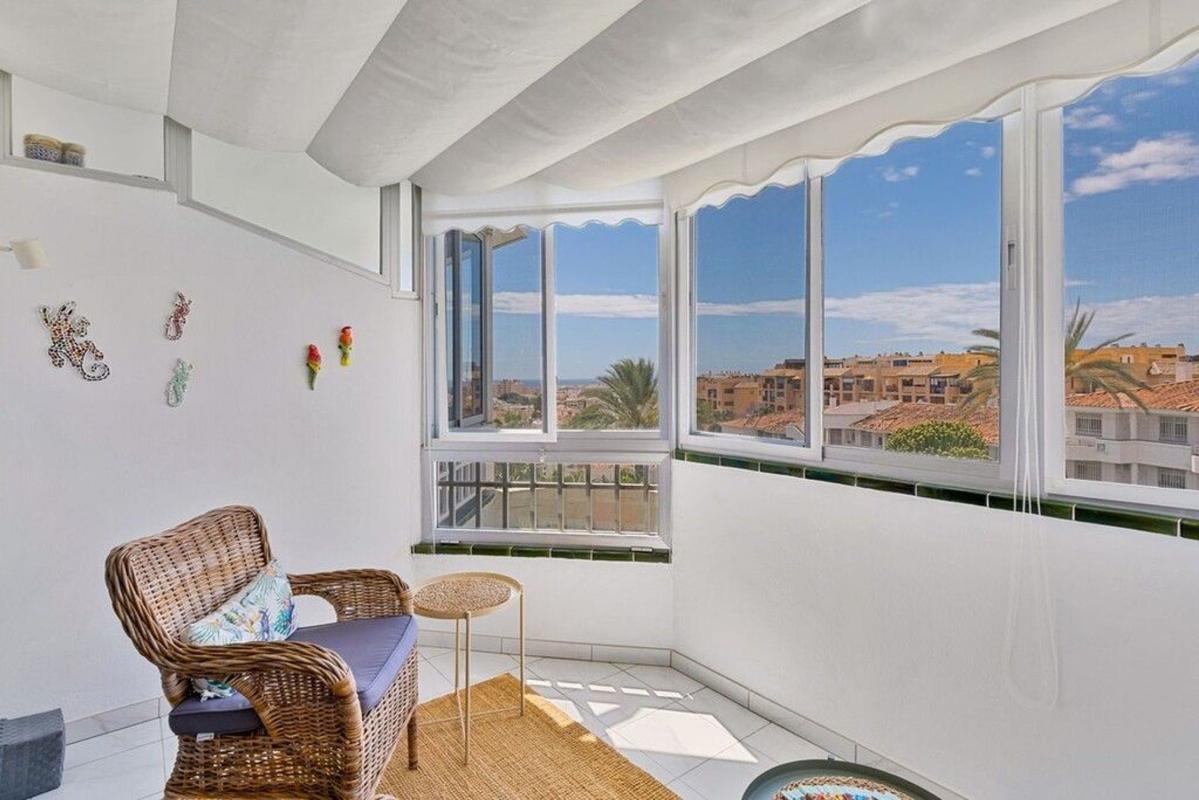 Sale of apartment in Piso en Los Pacos, Fuengirola, Fuengirola
photo 2