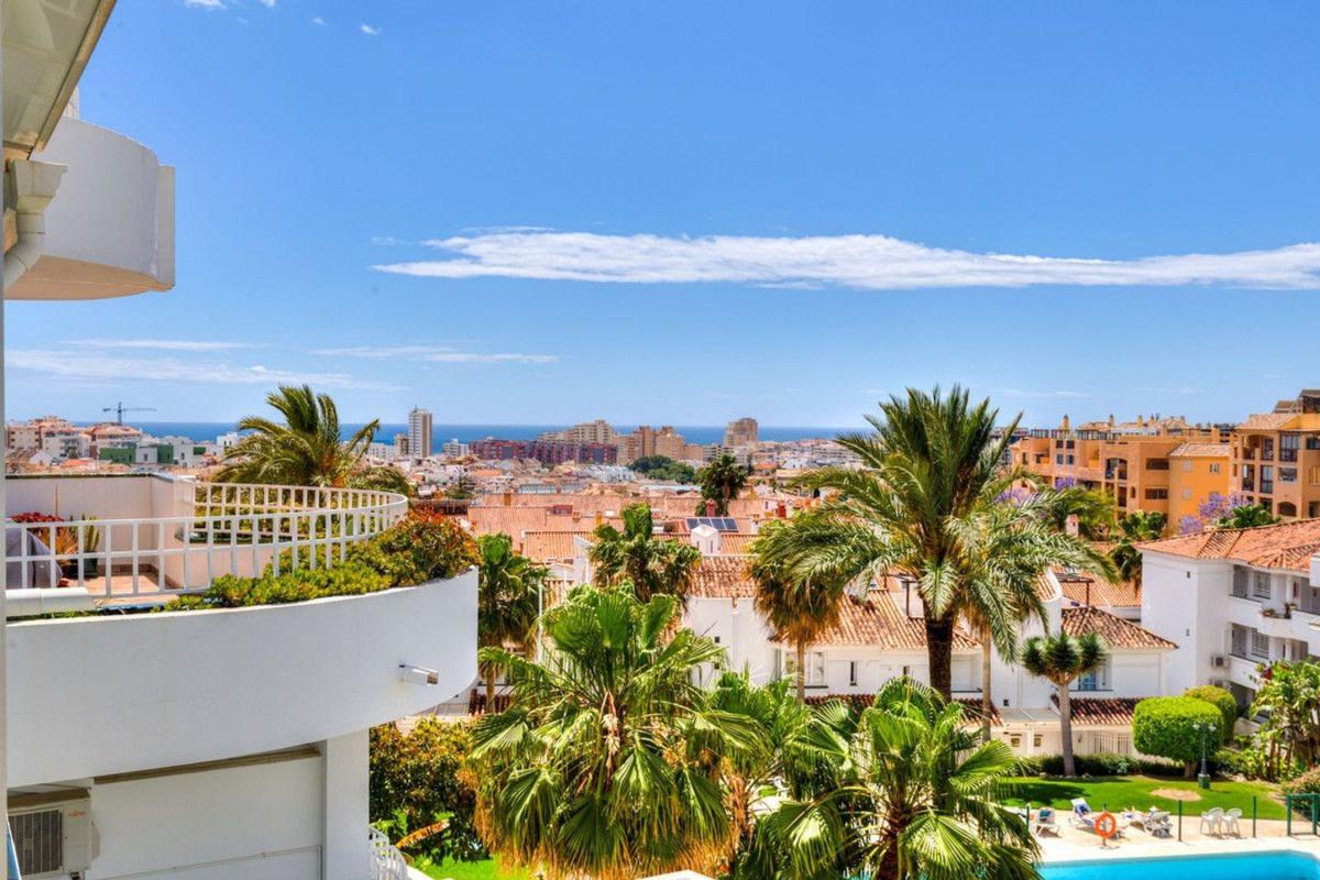 Venta de piso en Piso en Los Pacos, Fuengirola, Fuengirola
photo 1