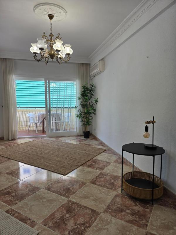 Продажа квартиры на Piso en Calle Virgen del Rocío, 5, Los Boliches, Fuengirola, Фуэнхирола
 photo 2