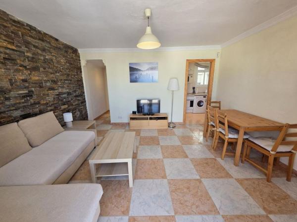 Venta de piso en Piso en Calle Madrid s/n, Zona Puerto Deportivo, Fuengirola, Fuengirola
photo 1