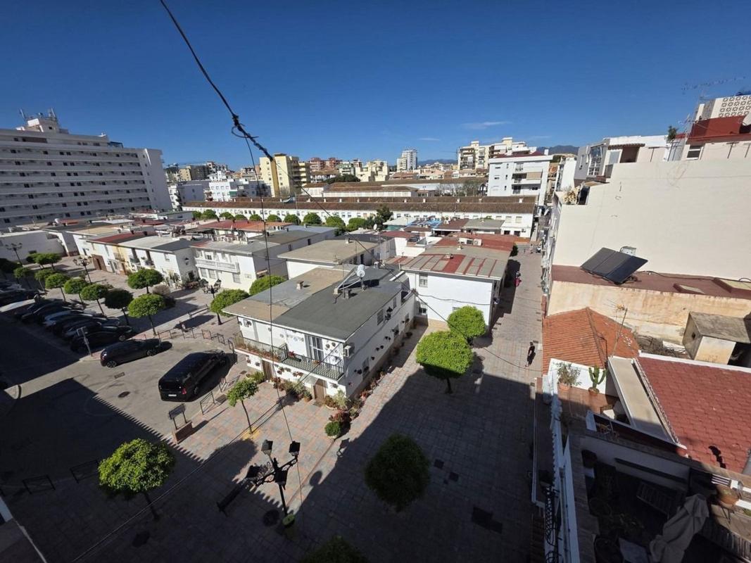 Venta de piso en Piso en Plaza de la Constitución, 13, Zona Puerto Deportivo, Fuengirola, Fuengirola
photo 4