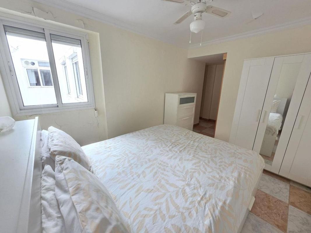 Venta de piso en Piso en Plaza de la Constitución, 13, Zona Puerto Deportivo, Fuengirola, Fuengirola
photo 5