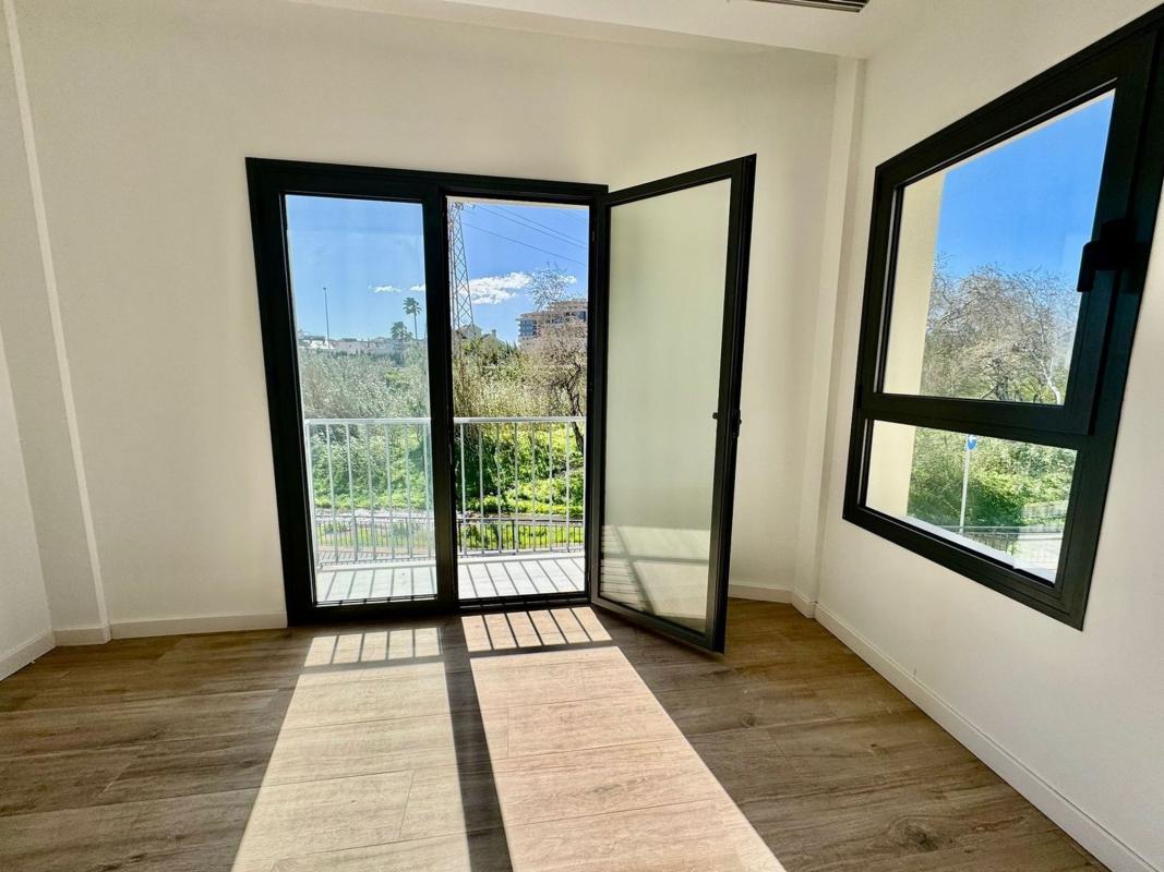 Продажа дуплекса на Dúplex en Calle los Manzanos s/n, Los Pacos, Fuengirola, Фуэнхирола photo 4