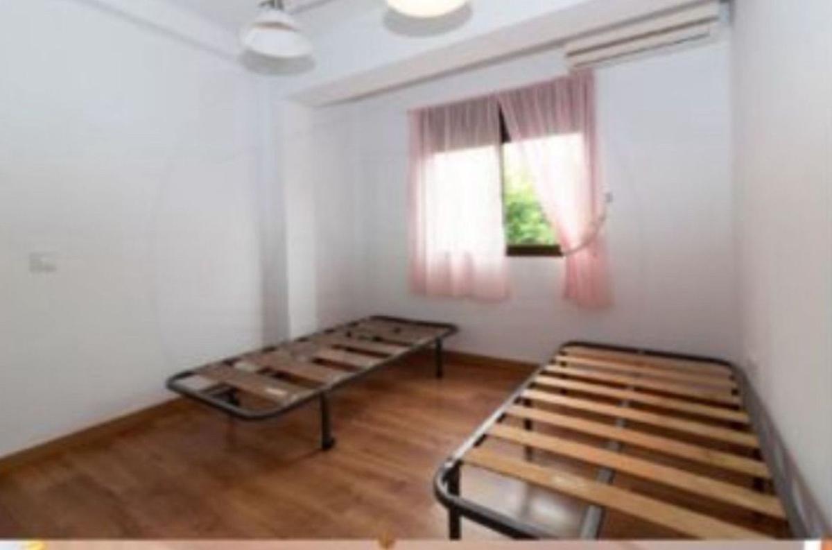 Sprzedaż mieszkania w Piso en Avenida Condes de San Isidro, 35, Zona Puerto Deportivo, Fuengirola, Fuengirola
photo 4