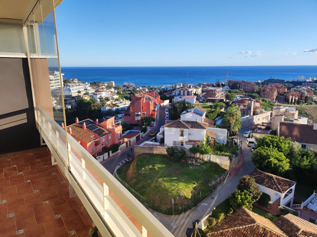 Продажа квартиры на Piso en Calle el Lirio, 6, Torreblanca del Sol, Fuengirola, Фуэнхирола
photo 1