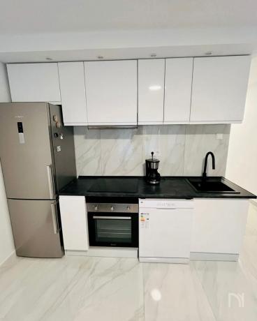 Sale of flat in Piso en Avenida los Pacos, 23, Los Pacos, Fuengirola, Fuengirola
thumbnail 1