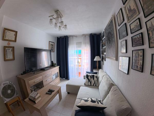 Venta de piso en Piso en Calle Pinoso, Carolinas Altas, Alicante / Alacant, Alicante / Alacant
thumbnail 2