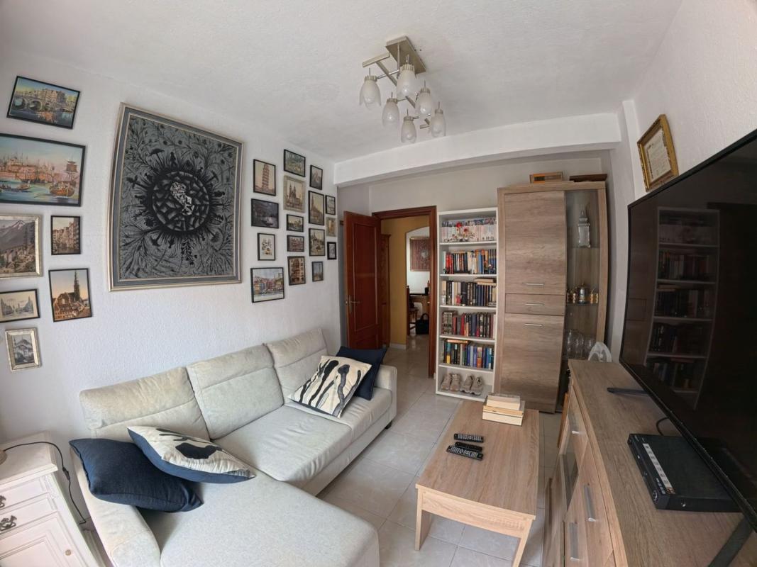 Sale of apartment in Piso en Calle Pinoso, Carolinas Altas, Alicante / Alacant, Alicante
photo 3