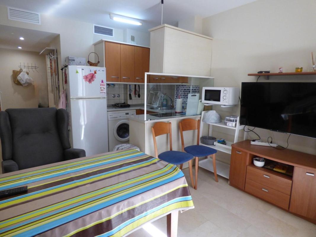 Venta de piso en Piso en Calle Marbella, Zona Puerto Deportivo, Fuengirola, Fuengirola
photo 4