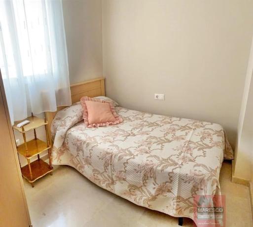 Venta de piso en Piso en Calle Marbella, Zona Puerto Deportivo, Fuengirola, Fuengirola
 photo 1