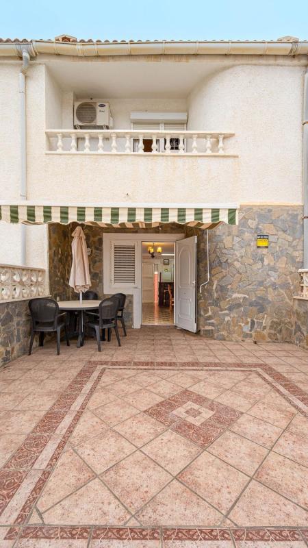Venta de chalet independiente en Casa o chalet independiente en Calle Urbano Arregui, 58, Playa de los Náufragos, Torrevieja, Torrevieja
photo 2