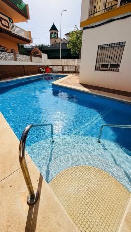 Venta de piso en Piso en Calle Víctor de la Serna s/n, Playa de los Boliches, Fuengirola, Fuengirola
photo 1