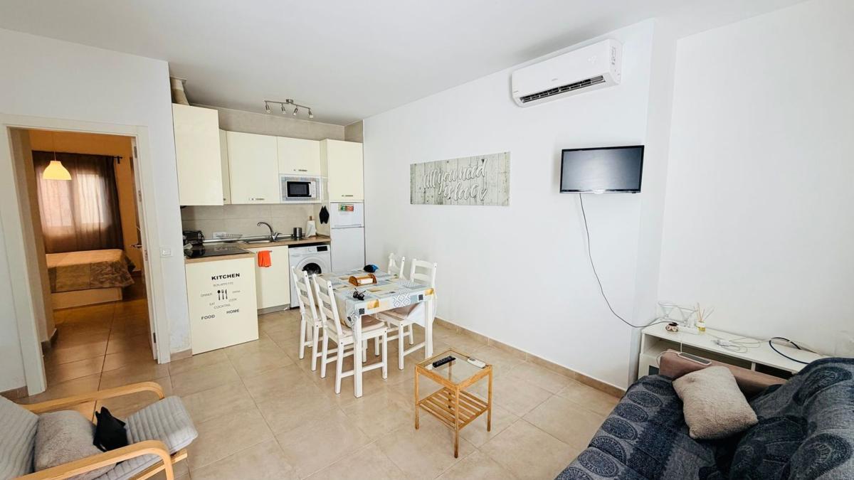 Venta de piso en Piso en Calle Víctor de la Serna s/n, Playa de los Boliches, Fuengirola, Fuengirola
 photo 4