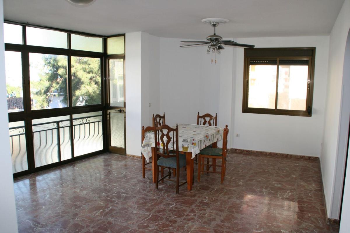 Venta de piso en Piso en Calle Sevilla, 18, Centro Ciudad, Fuengirola, Fuengirola
photo 2