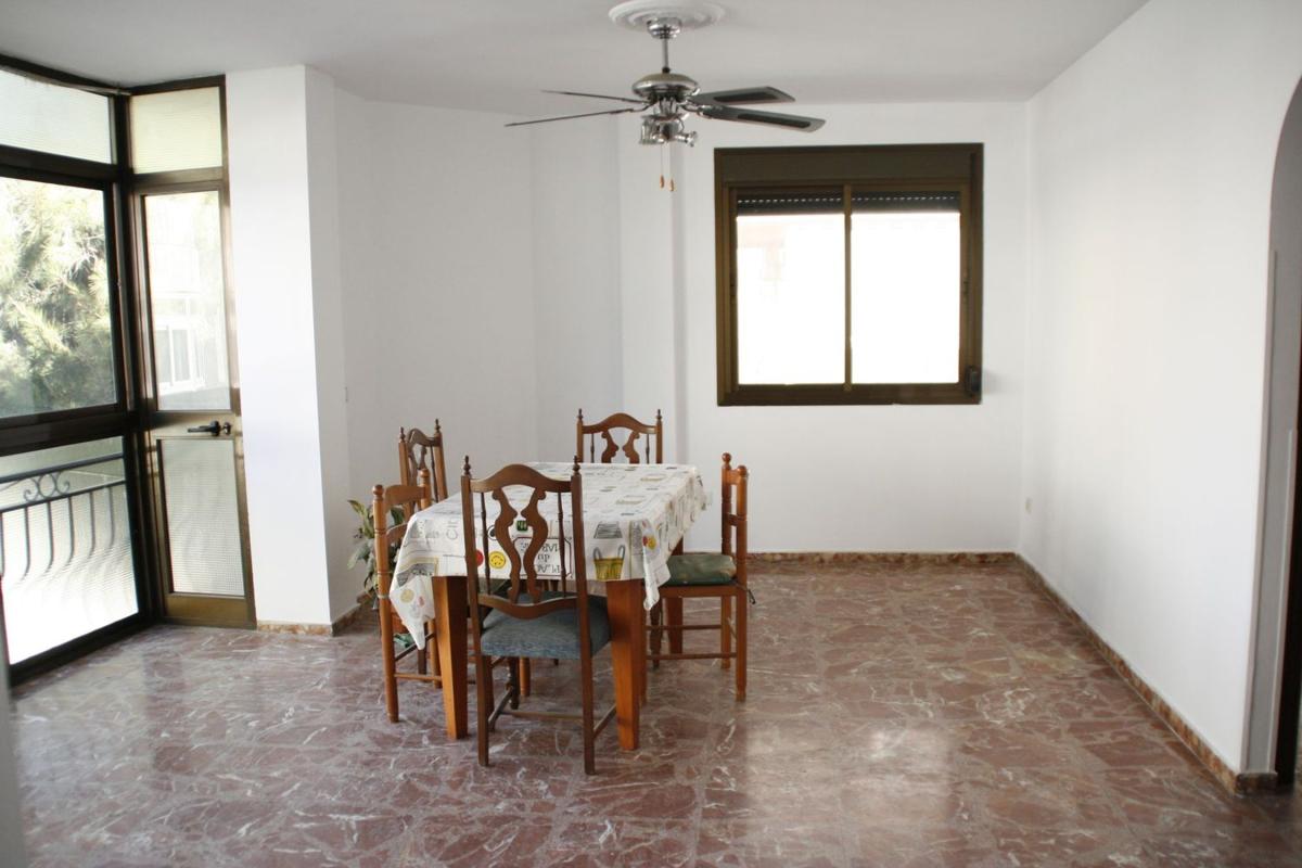 Venta de piso en Piso en Calle Sevilla, 18, Centro Ciudad, Fuengirola, Fuengirola
photo 3