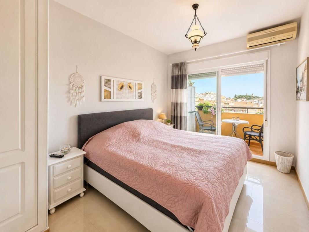 Venta de piso en Piso en Camino de la Cantera, 16, Los Pacos, Fuengirola, Fuengirola
 photo 5
