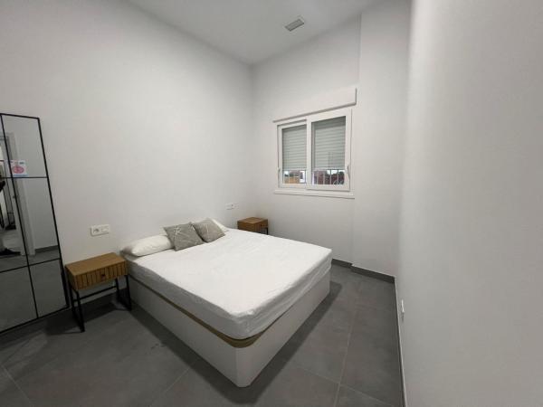 Venta de piso en Piso en Calle Aragón, Centro Ciudad, Fuengirola, Fuengirola
thumbnail 2
