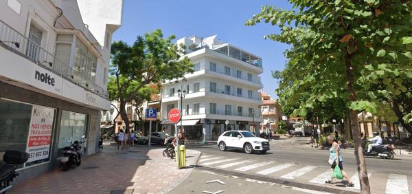 Venta de piso en Piso en Conde San Isidro, Zona Puerto Deportivo, Fuengirola, Fuengirola
thumbnail 2
