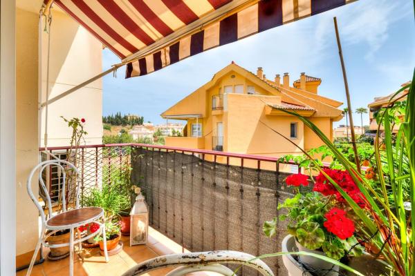 Venta de piso en Piso en Pacos De Los, Los Pacos, Fuengirola, Fuengirola
photo 1