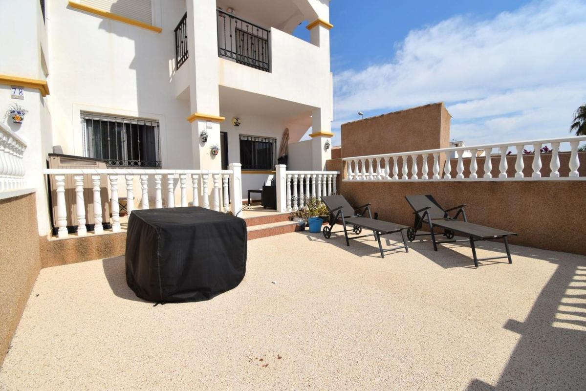 Sale of apartment in Piso en Los Balcones - Los Altos del Edén, Torrevieja, Torrevieja
photo 1