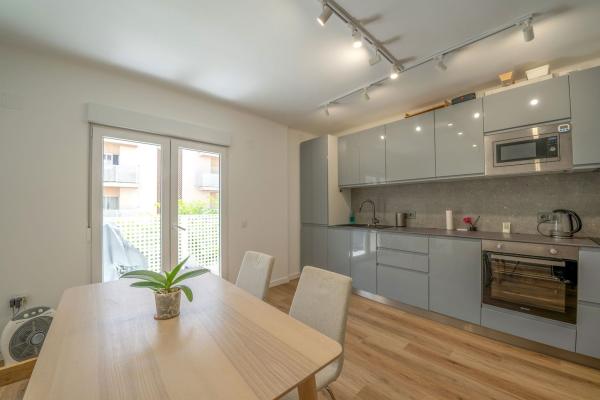 Venta de piso en Piso en Calle Navarregui, Centro, San Juan de Alicante, San Juan de Alicante
photo 1