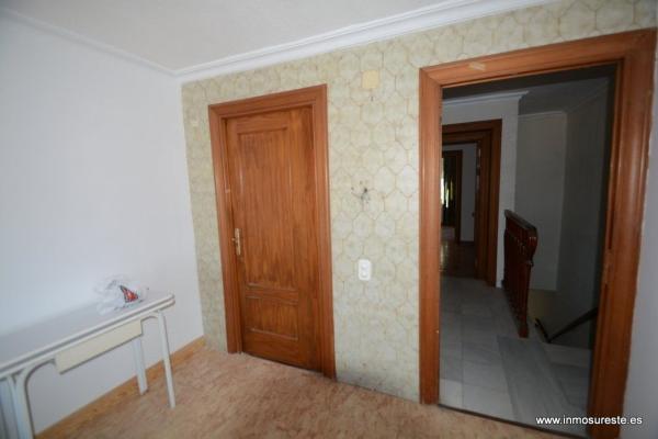 Sale of flat in Piso en Desamparados-Hurchillo-Torremendo, Orihuela, Orihuela
thumbnail 1