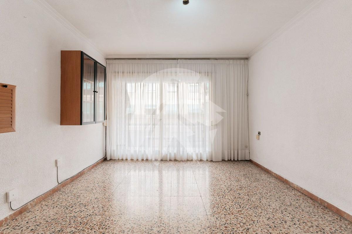 Sale of apartment in Piso en Calle Lira, La Florida Portazgo, Alicante / Alacant, Alicante
photo 2