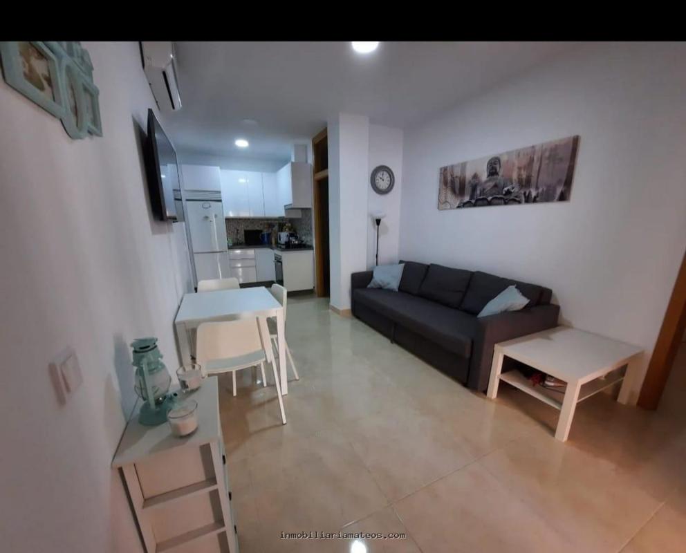 Sale of apartment in Piso en Calle Frascuelo, Los Boliches, Fuengirola, Fuengirola
photo 1